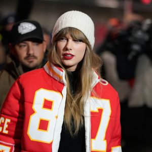 Taylor Swift will be at the SuperBowl cheering on the Chiefs.