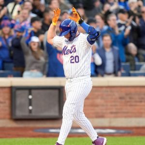 Pete Alonso Re-Signs With the New York Mets