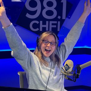 Sabrina Carpenter Ticket Winner Plays Reflex – Noel!